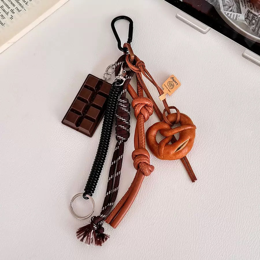 Cozy Bakery Bag Charm – Aesthetic Keychain